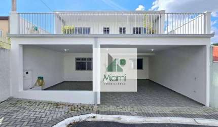 Sobrado com 5 dormitórios para alugar, 220 m² por R$ 4.985,43/mês - Xaxim - Curitiba/PR