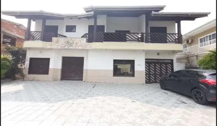 Comercial para Venda em Joinville, Guanabara, 4 dormitórios, 4 suítes, 5 banheiros, 3 vagas