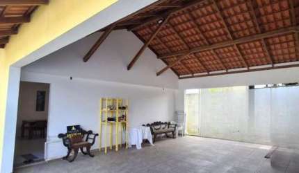 Casa para Venda em Joinville, Saguaçu, 4 dormitórios, 3 banheiros, 2 vagas