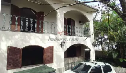 Casa com 4 quartos à venda na Rua Joaquim Tourinho, 111, Pechincha, Rio de Janeiro, 247 m2 por R$ 539.000