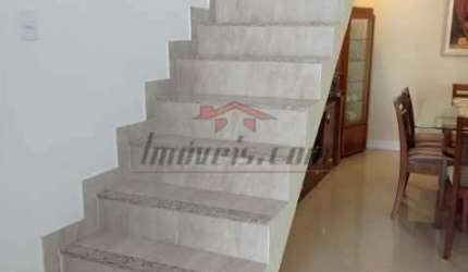 Casa com 3 quartos à venda na Rua Trinca Ferro, 67, Taquara, Rio de Janeiro, 360 m2 por R$ 485.000