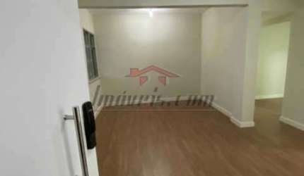 Apartamento com 3 quartos à venda na Rua Geminiano Gois, 90, Freguesia (Jacarepaguá), Rio de Janeiro, 68 m2 por R$ 299.000