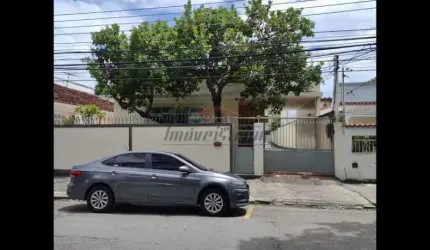 Casa com 5 quartos à venda na Rua Jagoroaba, 238, Vila Valqueire, Rio de Janeiro, 180 m2 por R$ 940.000
