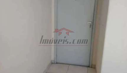 Apartamento com 2 quartos à venda na Rua Doutor Bernardino, 754, Praça Seca, Rio de Janeiro, 55 m2 por R$ 110.000
