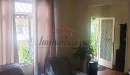 Casa em condomínio fechado com 4 quartos à venda na Rua Albano, 241, Praça Seca, Rio de Janeiro, 175 m2 por R$ 320.000
