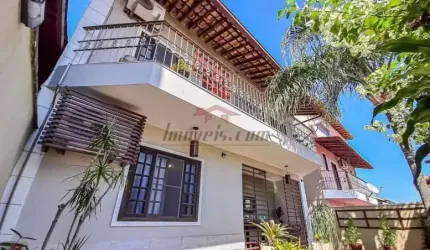 Casa em condomínio fechado com 4 quartos à venda na Estrada do Cafundá, 604, Tanque, Rio de Janeiro, 150 m2 por R$ 670.000