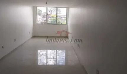 Sala comercial com 1 sala à venda na Rua Lopo Saraiva, 179, Tanque, Rio de Janeiro, 27 m2 por R$ 125.000