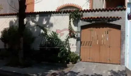 Casa em condomínio fechado com 3 quartos à venda na Rua Florianópolis, 1810, Praça Seca, Rio de Janeiro, 77 m2 por R$ 450.000