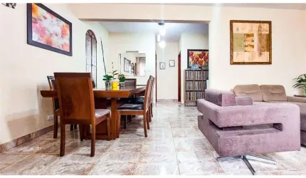 Casa com 3 quartos, 210m², à venda em São Paulo, Perdizes