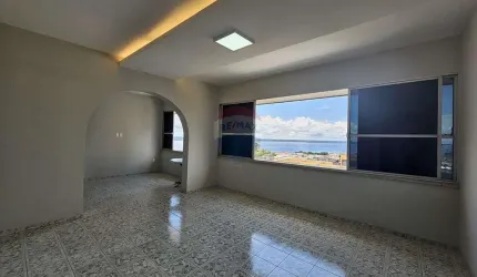 Apartamento reformado no Edifício Cidade Manaus, 2 vagas soltas