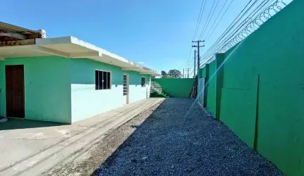 Casa com 3 quartos para alugar na Rua Anália Martins da Silva, 40, Guarituba, Piraquara, 90 m2 por R$ 1.450
