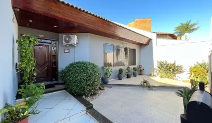 Sobrado com 5 dormitórios à venda, 400 m² por R$ 1.600.000,00 - Mediterrâneo - Londrina/PR