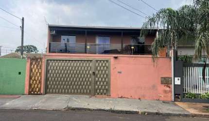 Sobrado com 4 dormitórios à venda, 300 m² por R$ 900.000,00 - Jardim da Luz - Londrina/PR