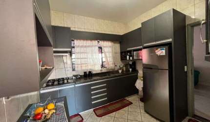 Casa com 4 dormitórios à venda, 115 m² por R$ 690.000,00 - Dom Pedro - Londrina/PR