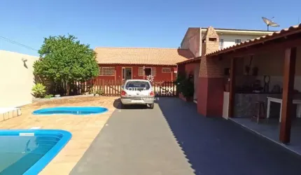 Casa 3 quartos - Vila Brasil