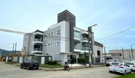 Apartamento com 2 Dormitórios,  1 Vaga,  em Gravatá por R$ 375.000.  Imóvel Residencial em Navegantes/SC.
