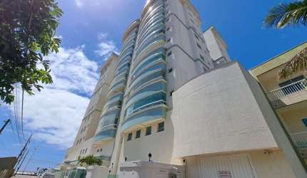 Apartamento com 3 Dormitórios,  1 Suite,  2 Vagas e com 135M² em Gravatá por R$ 1.400.000.  Imóvel Residencial em Navegantes/SC.
