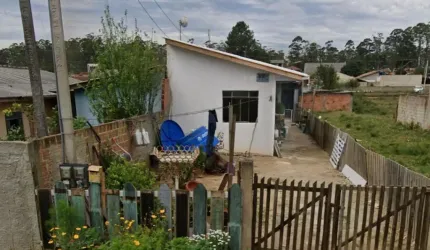 Terreno 200M² com 3 casas mista p/ locação Vl. Militar 1