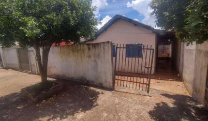 Casa com 3 dormitórios à venda, 45 m² por R$ 60.000,00 - Conjunto Novo Amparo - Londrina/PR