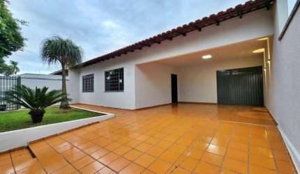 Casa com 3 dormitórios, 192 m² - venda por R$ 700.000,00 ou aluguel por R$ 3.600,00/mês - San Fernando - Londrina/PR