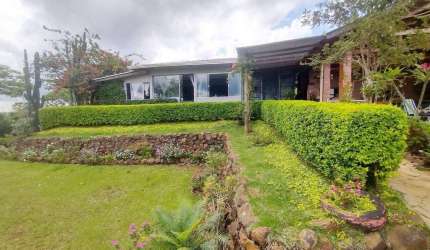 Chácara com 3 dormitórios à venda, 2500 m² por R$ 1.200.000,00 - Vila Rural - Ibiporã/PR