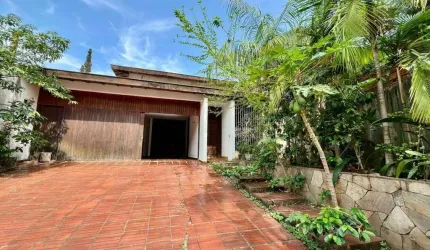 Casa com 4 dormitórios, 302 m² - venda por R$ 1.300.000,00 ou aluguel por R$ 6.000,00/mês - Jardim Nova Londrina - Londrina/PR