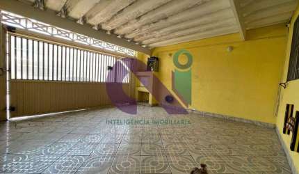 Casa térrea com 2 vagas e ótima localização para | Santo Antônio, Osasco, São Paulo