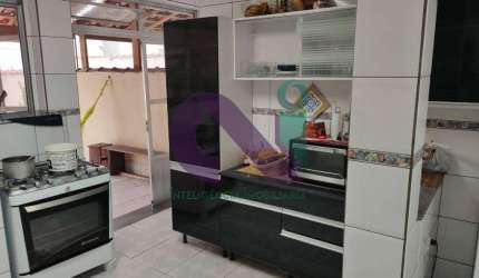 Sobrado 3 dorms, 215m  com ótima localização para | Quitaúna, Osasco, São Paulo