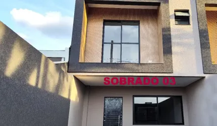 Sobrado  Triplex c/135m² - 03 Qtos sendo 01 Suíte  - Terraço -  Bairro Pinheirinho - Curitiba