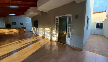 Casa para Venda em Caldas Novas, Estancia Itanhangá, 4 dormitórios, 2 suítes, 2 banheiros, 6 vagas