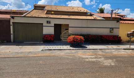 Casa para Venda em Caldas Novas, Estância Itaguaí, 3 dormitórios, 1 suíte, 1 banheiro