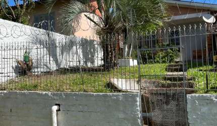 Casa com 2 quartos à venda na Rua Caxias do Sul, 64, Capão da Cruz, Sapucaia do Sul, 80 m2 por R$ 250.000
