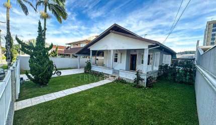 Casa em Centro - Guaratuba, PR