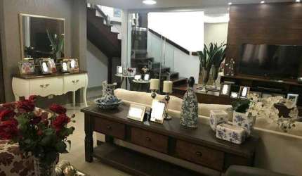 Casa com 3 dormitórios à venda, 275 m² R$ 1.800.000,00 - Andrade - Londrina/PR