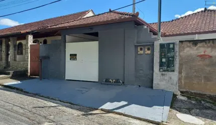 Excelente casa linear à venda nas Braunes