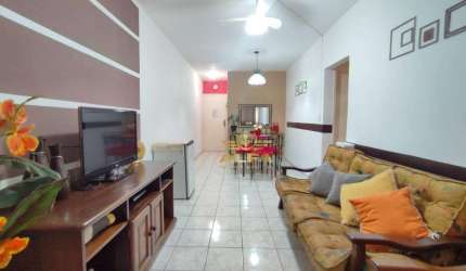 Apartamento na Praia das Pitangueiras. Guarujá-SP, reformado a 2 quadras do mar de 2 quartos sendo 1 suíte com 1 vaga.