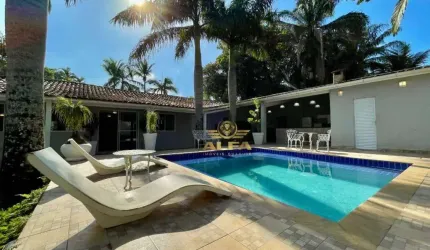 PERTO DO MAR - Casa na praia 4 Quartos 2 suítes Espaço Gourmet  Piscina  4 vagas