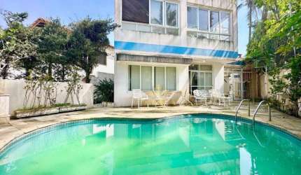 Casa à Venda na Enseada no Guarujá | Alfa Imóveis