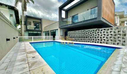 Casa à Venda na Acapulco em Guarujá | Alfa Imóveis