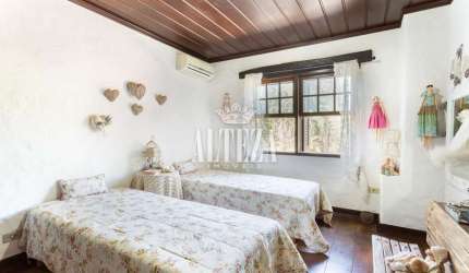 Chácara / sítio com 3 quartos à venda no Centro, Guararema , 1300 m2 por R$ 6.480.000
