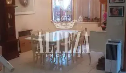 Casa com 5 quartos à venda na Vila Petrópolis, Atibaia , 246 m2 por R$ 2.500.000