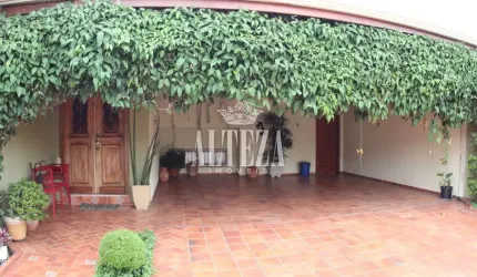 Casa com 3 quartos à venda na Vila Petrópolis, Atibaia , 401 m2 por R$ 2.250.000