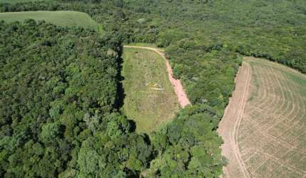 Chácara / sítio com 2 quartos à venda na dos Imigrantes, 4, Colônia Balbino Cunha, Campo Largo por R$ 239.000