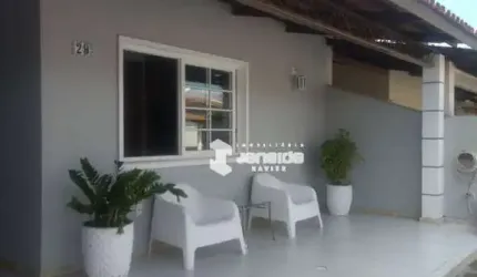 EXCELENTE CASA