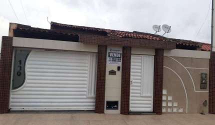 Casa com 3/4 à venda por R$ 260.000 - Mangabeira - Feira de Santana/BA