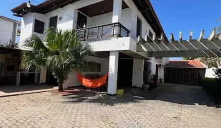 Sua Nova Casa dos Sonhos em Vilas do Atlântico!