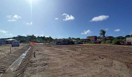 Lote / Terreno com 320m² em vida nova Lauro de Freitas.