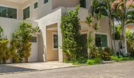 Casa incrível no Condomínio Foz dos Joanes, Buraquinho - Lauro de Freitas - BA.