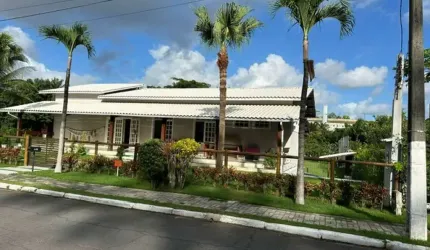 Casa térrea no CONDOMÍNIO ENCONTRO DAS ÁGUAS TODA REFORMA.