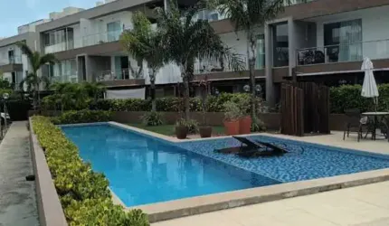 Apartamento/Village em Buraquinho.
